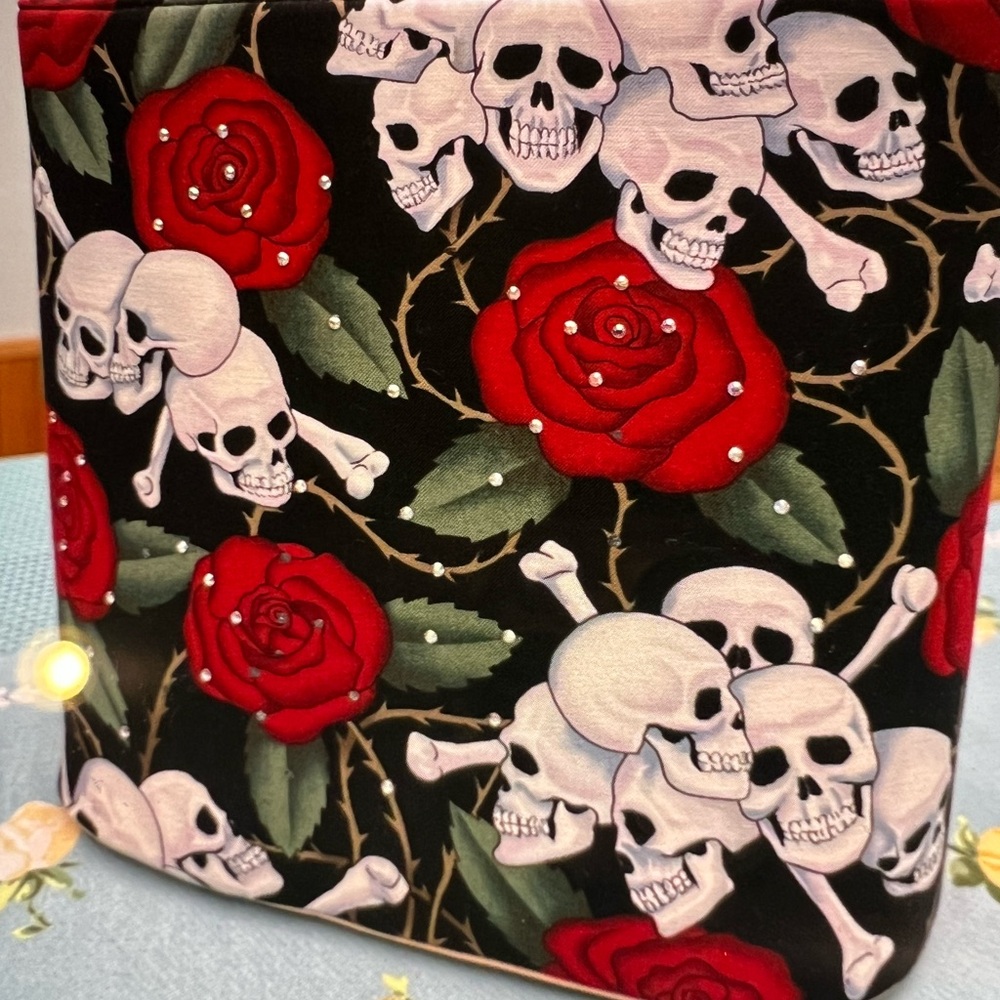 Source Unknown Black and Red Skull Rose Satchel